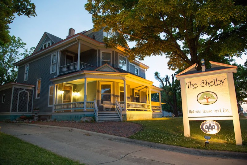 Shelby Inn in Shelbyville, Illinois, United States