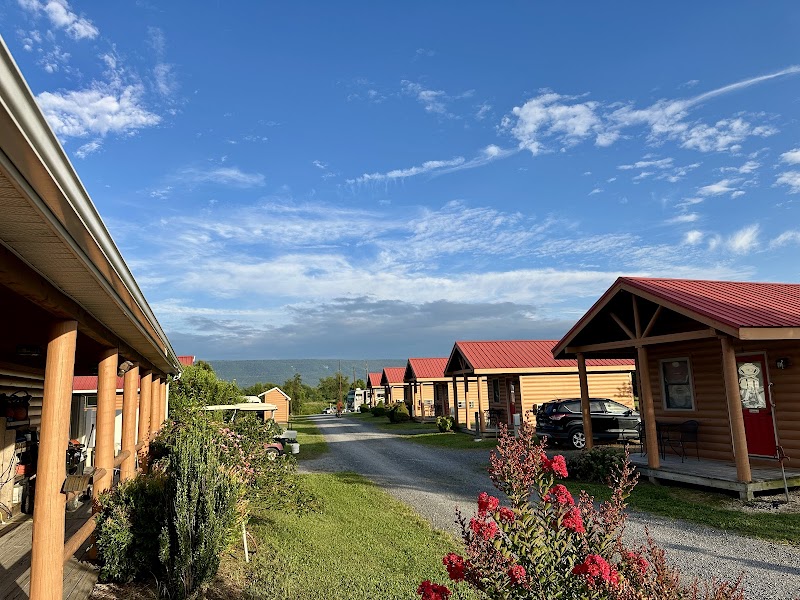 Shenandoah Valley Campground & Cabins in Woodstock, Virginia, United States