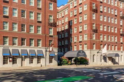 Sheraton Commander Hotel in Cambridge, Massachusetts, United States