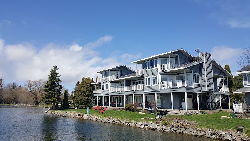 Snug Harbor Inn in Sturgeon Bay, Wisconsin, United States