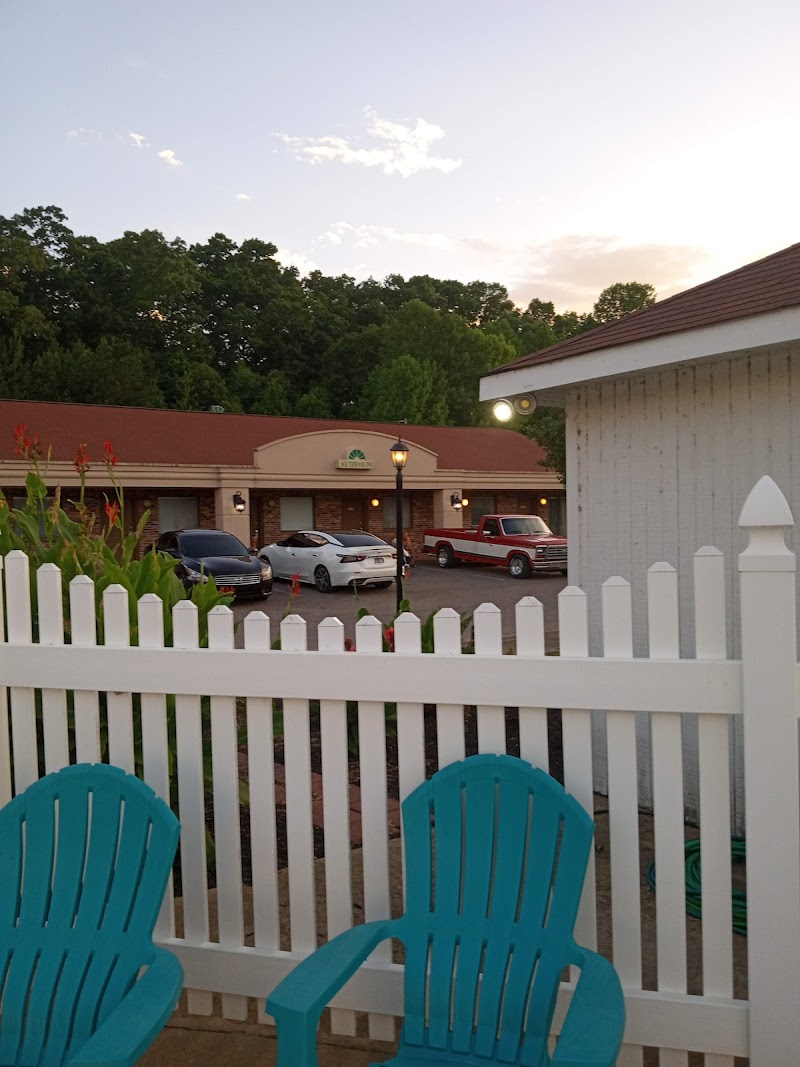 Star Plus Inn & Suites in Selmer, Tennessee, United States