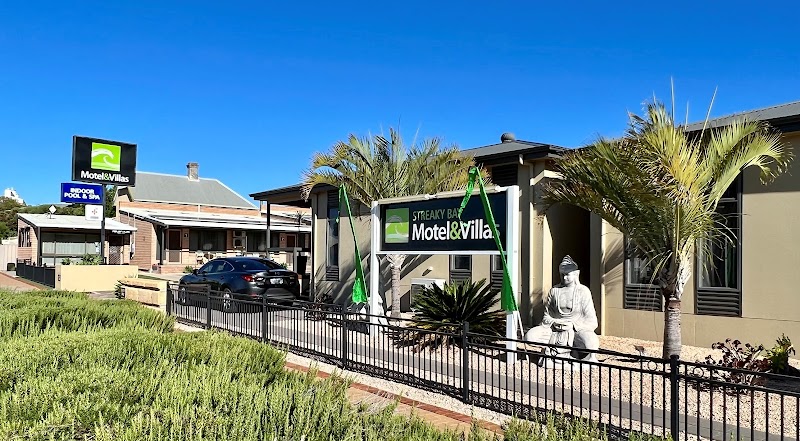 Streaky Bay Motel and Villas in Streaky Bay, Australia