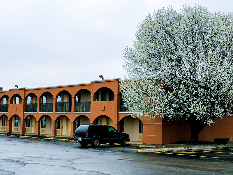 Suite Dreams Hotel in Mattoon, Illinois, United States