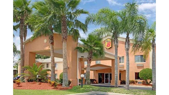 Super 8 by Wyndham Daytona Beach in Daytona Beach, Florida, United States