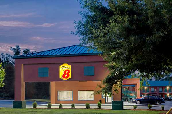 Super 8 by Wyndham Gainesville in Gainesville, Georgia, United States