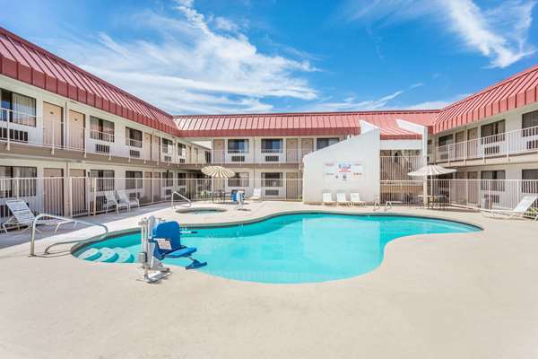 Super 8 by Wyndham Glendale in Glendale, Arizona, United States