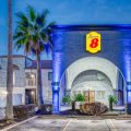 Super 8 by Wyndham Houston/NASA/Webster Area