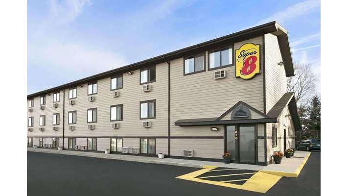 Super 8 by Wyndham Kalamazoo in Kalamazoo, Michigan, United States