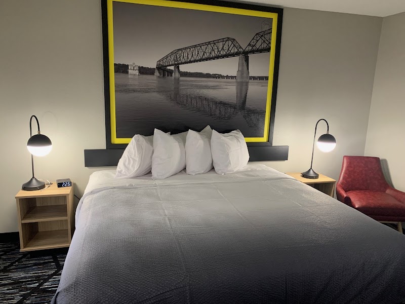 Super 8 by Wyndham Kirksville in Kirksville, Missouri, United States