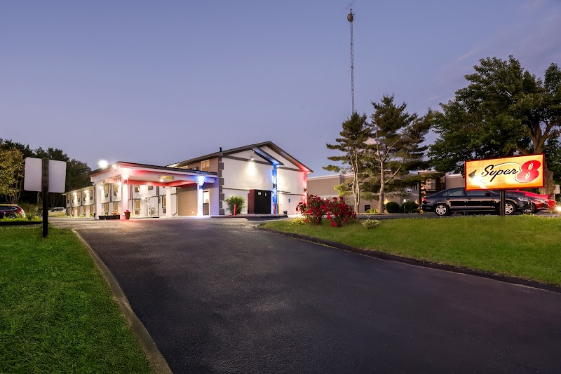 Super 8 by Wyndham Lewiston Auburn Area in Lewiston, Maine, United States