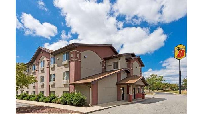 Super 8 by Wyndham Lexington Park/California Area in California, Maryland, United States