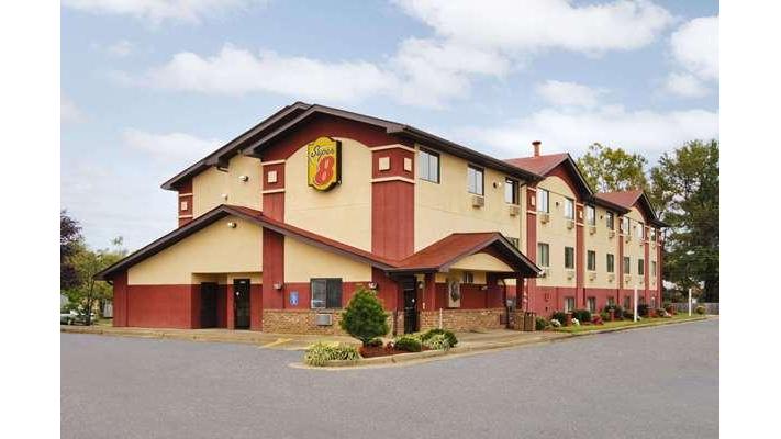 Super 8 by Wyndham Richmond Airport VA in Sandston, Virginia, United States