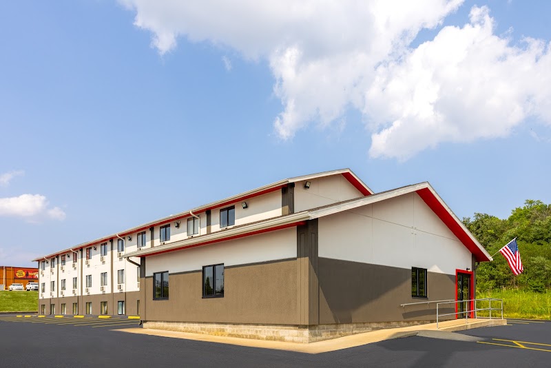 Super 8 by Wyndham St. Clairsville OH/Wheeling WV Area in St. Clairsville, Ohio, United States