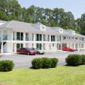 Super 8 by Wyndham Statesboro
