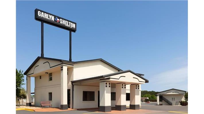 Super 8 by Wyndham Temple in Temple, Texas, United States