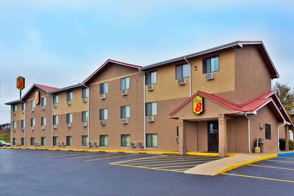 Super 8 by Wyndham Tuscaloosa in Tuscaloosa, Alabama, United States