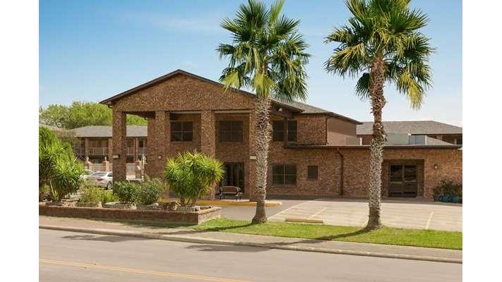 Super 8 by Wyndham Universal City in Universal City, Texas, United States