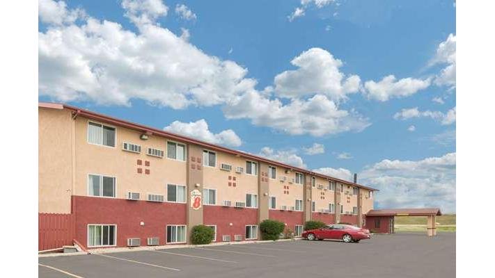 Super 8 by Wyndham Worthington Minnesota in Worthington, Minnesota, United States