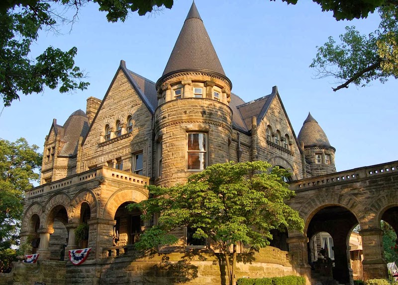 The Buhl Mansion Guesthouse & Spa in Sharon, Pennsylvania, United States