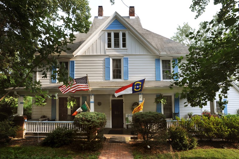 The Dry Ridge Inn in Weaverville, North Carolina, United States