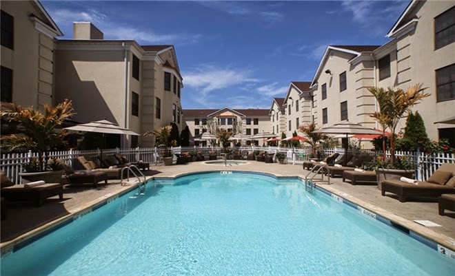 The Inn At Fox Hollow Hotel in Woodbury, New York, United States