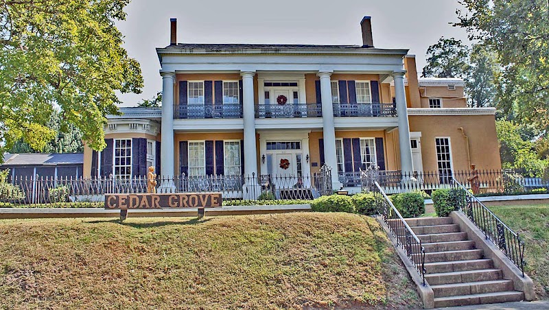 The Inn at Cedar Grove in Vicksburg, Mississippi, United States