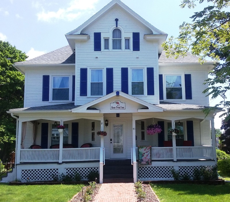 The Rose Petal Inn in Geneva, New York, United States