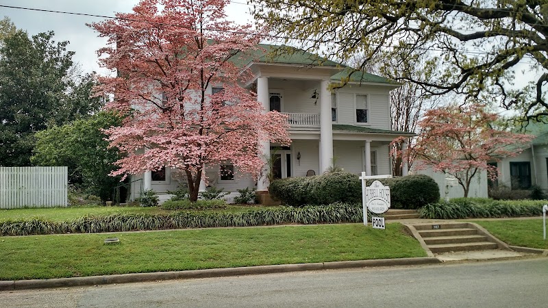 Thee Hubbell House in Mineola, Texas, United States