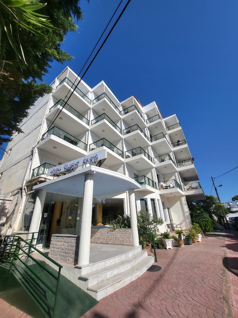 Thomas Beach Hotel in Marathonas, Greece