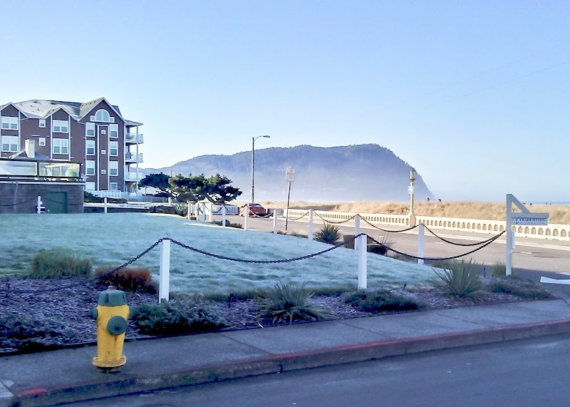 Tradewinds Condo Hotel in Seaside, Oregon, United States