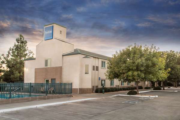 Travelodge by Wyndham Yuba City in Yuba City, California, United States