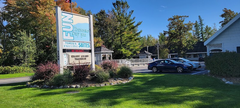 Traverse Bay Inn in Traverse City, Michigan, United States