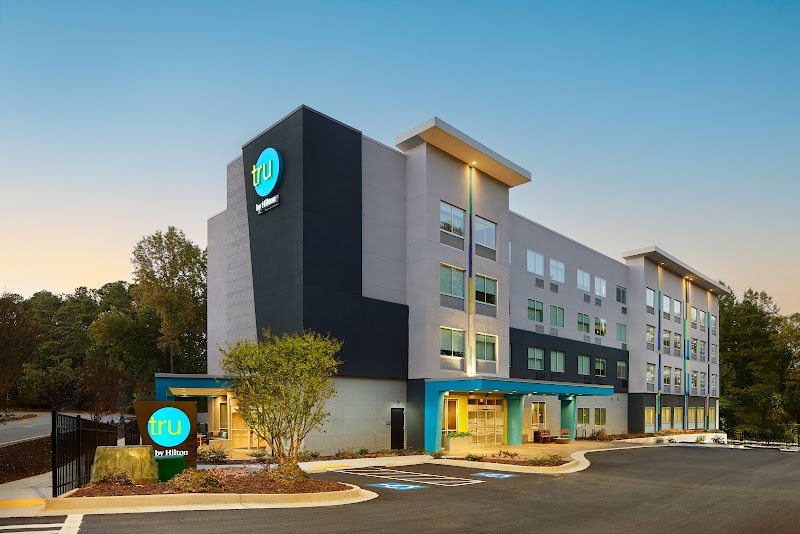 Tru by Hilton Atlanta Northlake Parkway in Sandy Springs, Georgia, United States