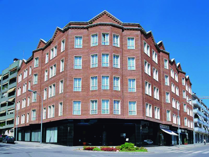 URH Ciutat de Mataró in Mataro, Spain