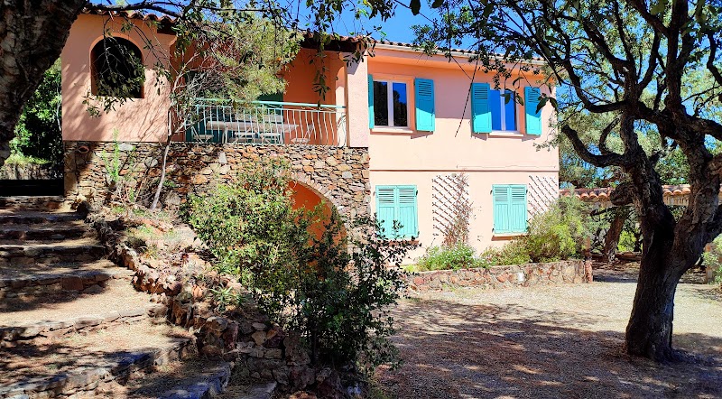 Villa Les Chênes in La Londe-les-Maures, France