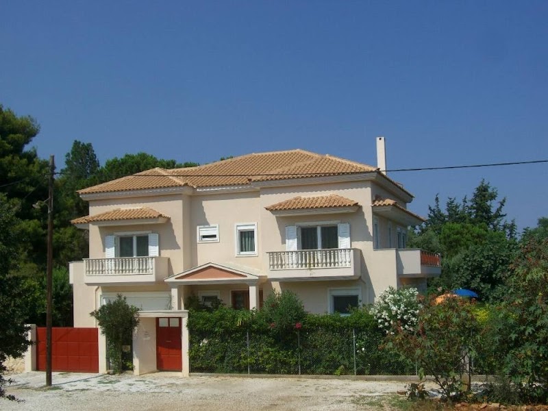 Villa Verde Suites in Nea Makri, Greece