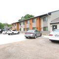 Waconia Inn & Suites