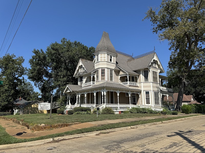 Warfield House in Crockett, Texas, United States