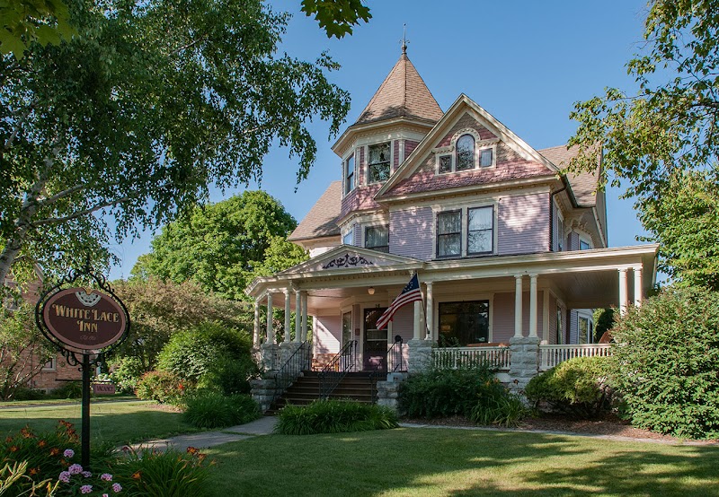 White Lace Inn in Sturgeon Bay, Wisconsin, United States