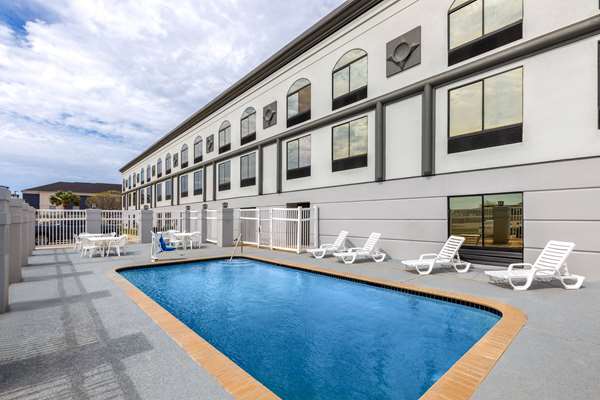 Wingate by Wyndham Sulphur Near Lake Charles in Sulphur, Louisiana, United States