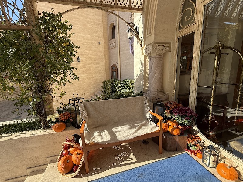 Carol Parc Hotel in Bucharest, Romania