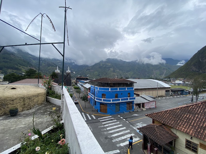 Hostal Plantas y Blanco in Banos, Ecuador, Ecuador