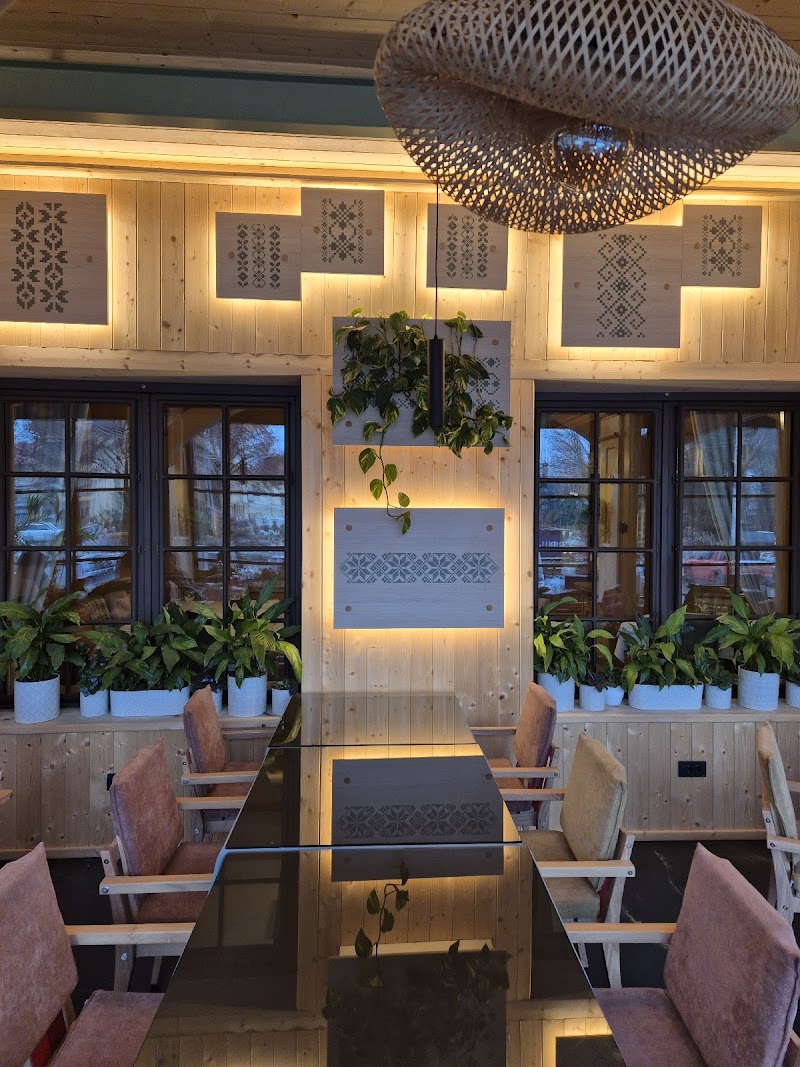 Hotel Casa cu Pridvor in Gura Humorului, Romania