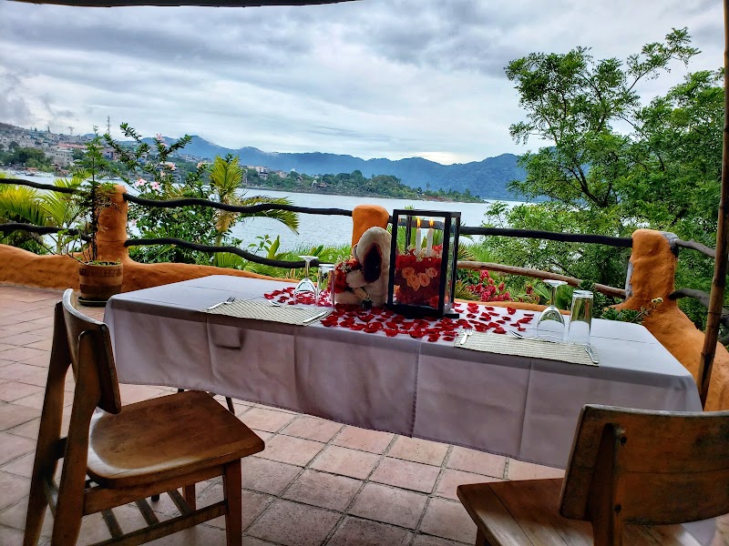 Hotel Hotel y Restaurante Bambu in Santa Clara La Laguna, Guatemala