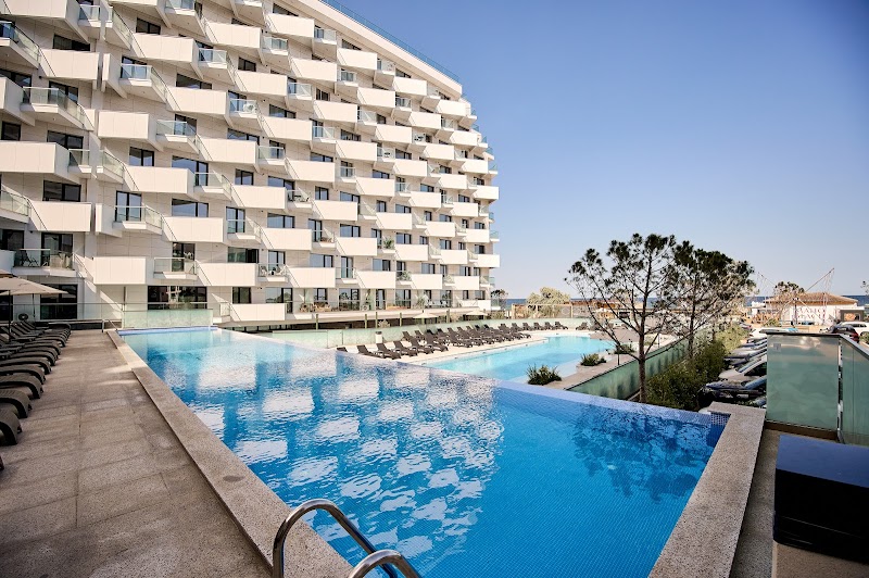 Hotel Infinity Beach in Navodari, Romania