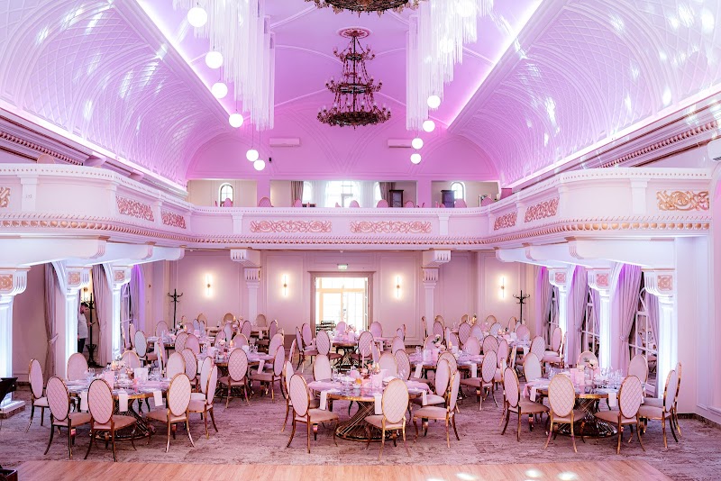 Hotel La Belle Epoque in Petrosani, Romania