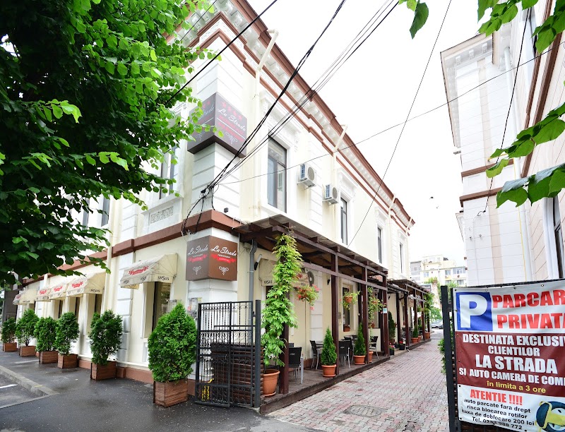 Hotel La Strada Boutique Villa in Pitesti, Romania