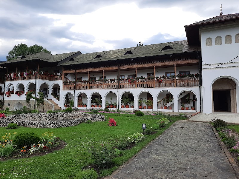 Hotel Ostrov in Ramnicu Valcea, Romania