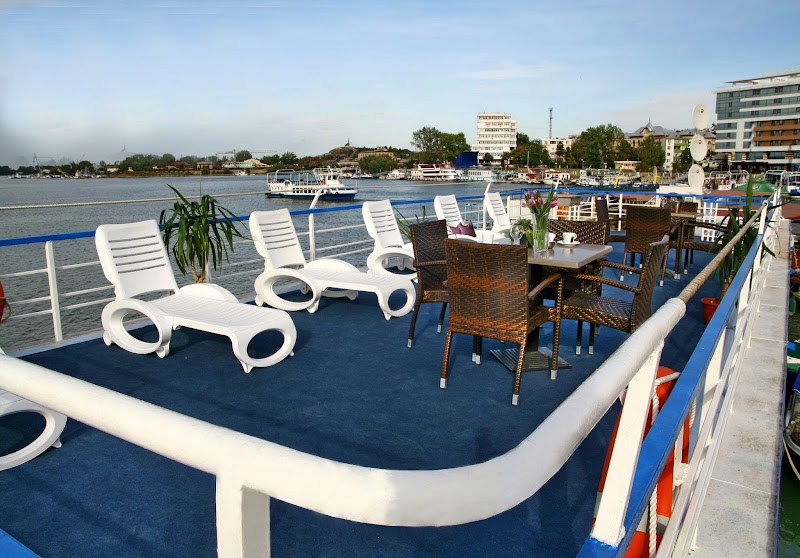 Hotel Plutitor Milena in Tulcea, Romania