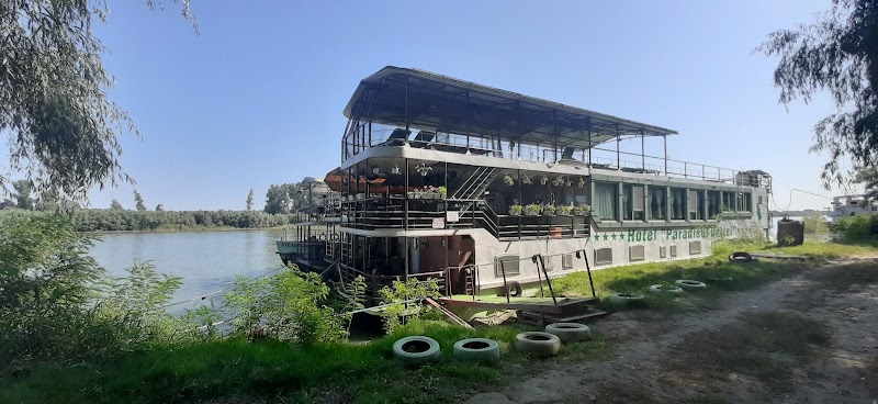 Hotel Plutitor Paradisul Deltei in Tulcea, Romania